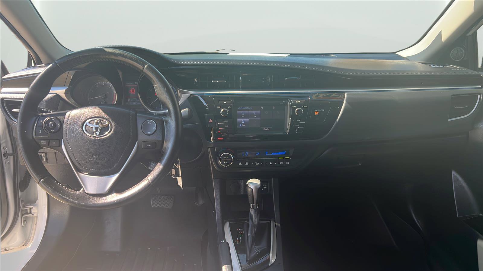 Used 2014 Toyota Corolla S FWD image 9