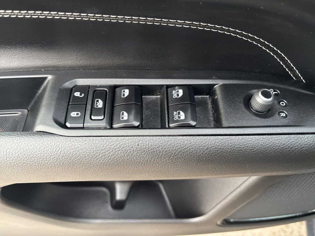 Used 2023 Jeep Compass Altitude w/ Convenience Group image 15