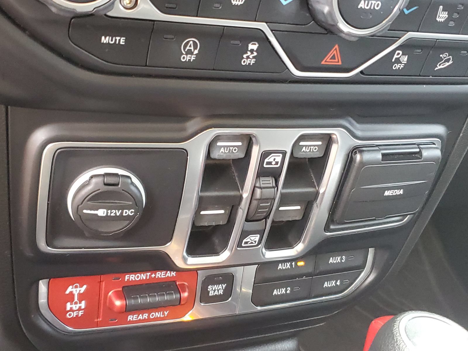 Used 2019 Jeep Wrangler Unlimited Rubicon AWD/4WD image 26