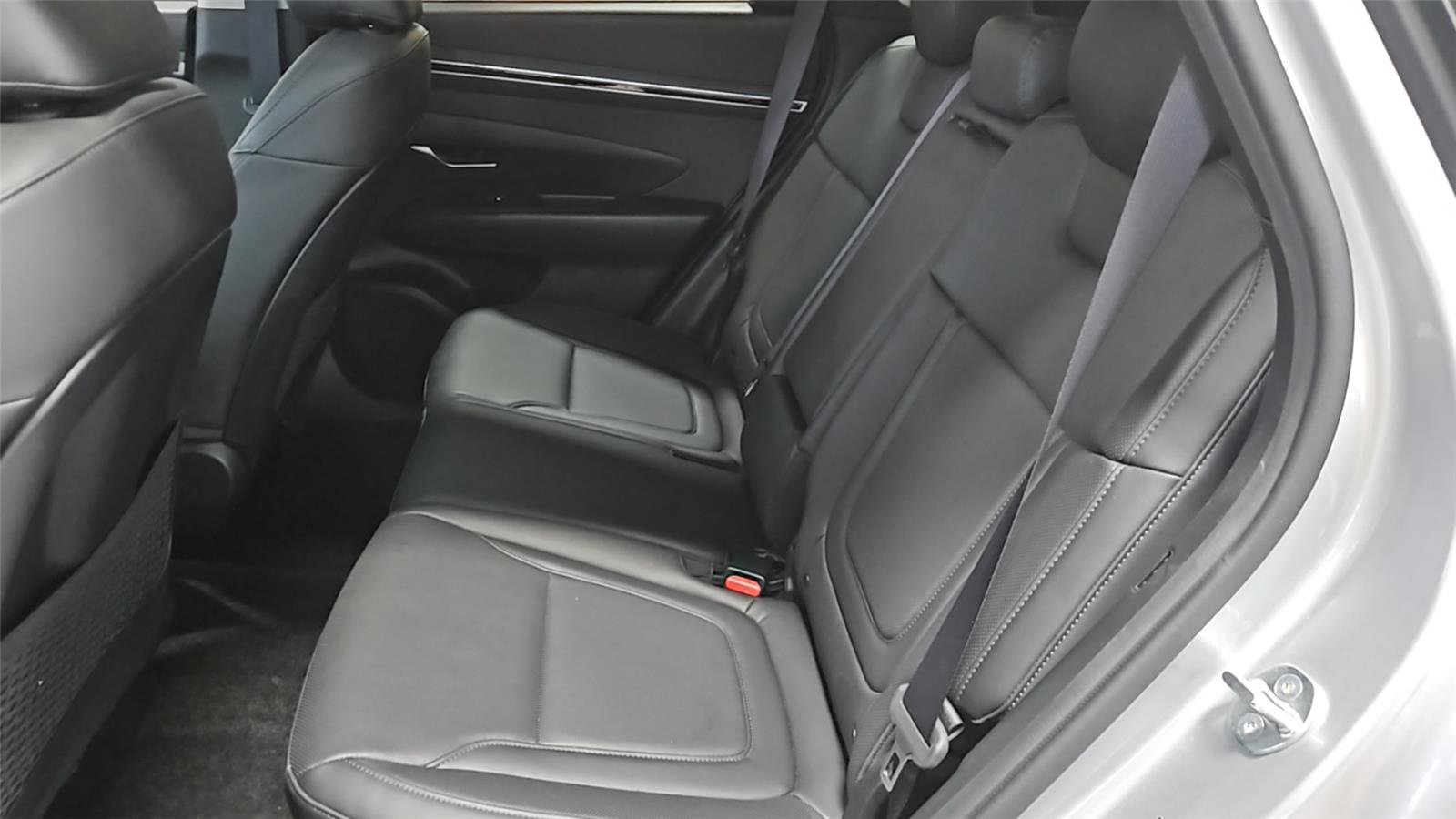 Used 2023 Hyundai Tucson SEL w/ Convenience Package image 11