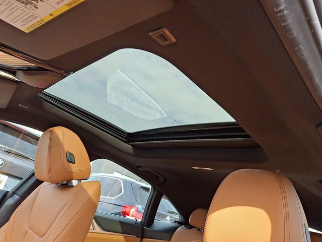 Used 2022 BMW i4 eDrive40 image 13