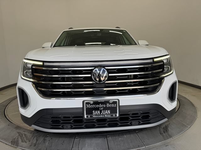Used 2024 Volkswagen Atlas SE w/ Panoramic Sunroof Package FWD image 14
