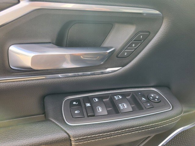 Used 2024 RAM 1500 Laramie AWD/4WD image 16