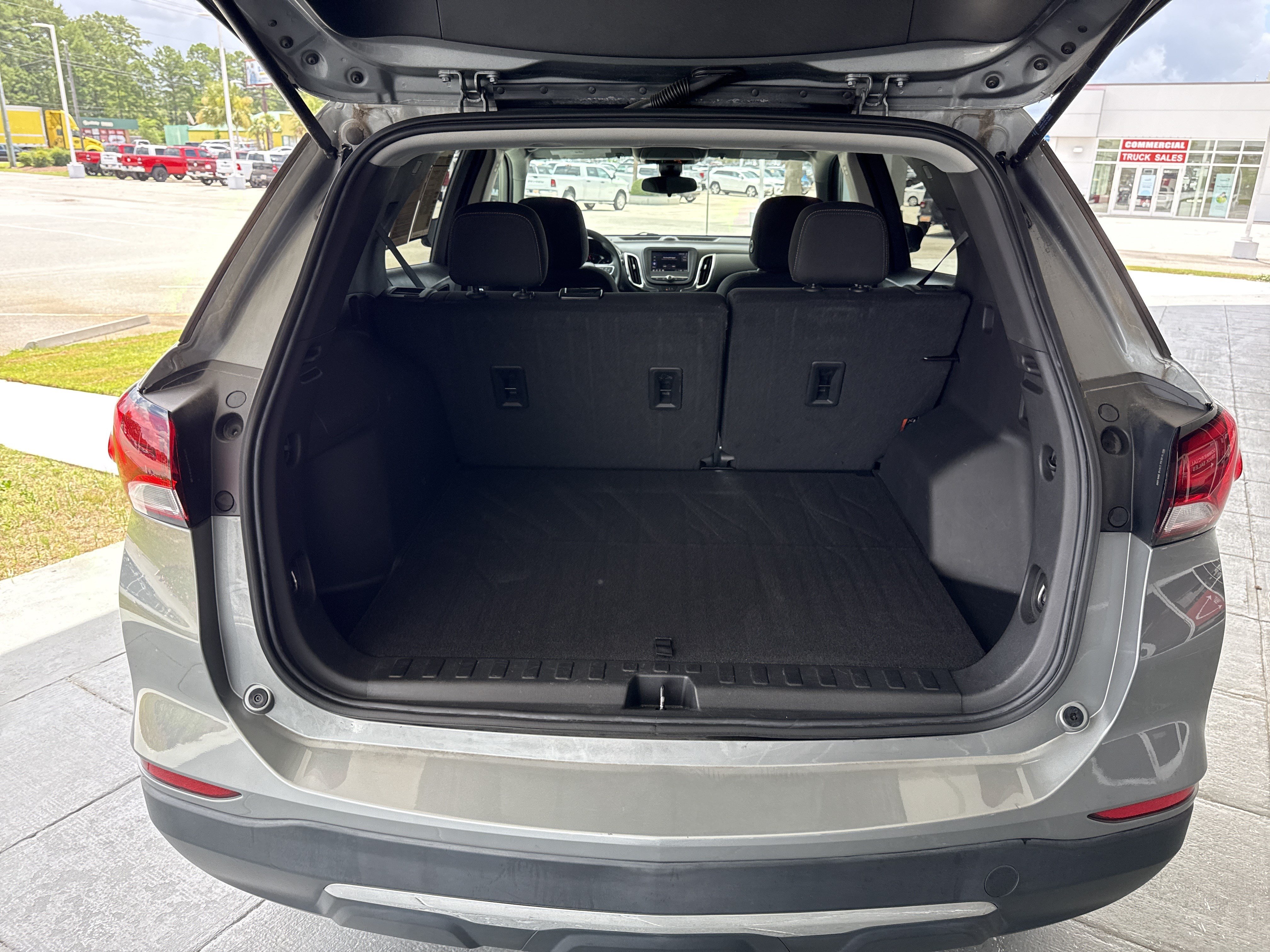 Used 2023 Chevrolet Equinox LT FWD image 30
