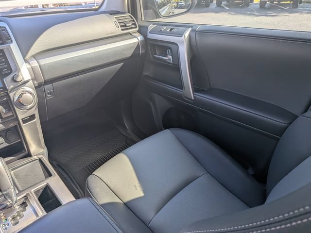 Used 2022 Toyota 4Runner SR5 Premium w/ Moonroof Package RWD image 17
