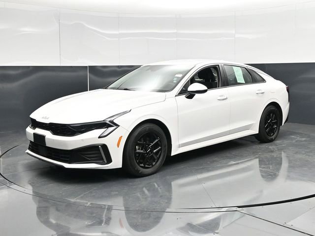 Used 2025 Kia K5 LXS FWD image 3