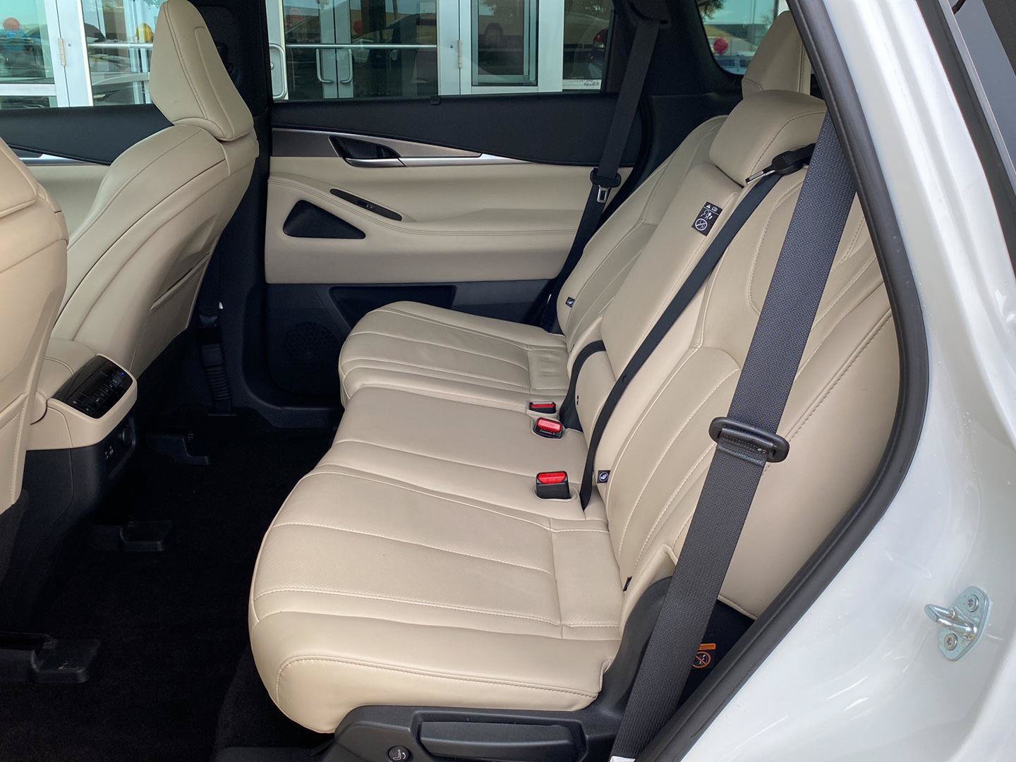Used 2024 INFINITI QX60 Luxe AWD/4WD image 21