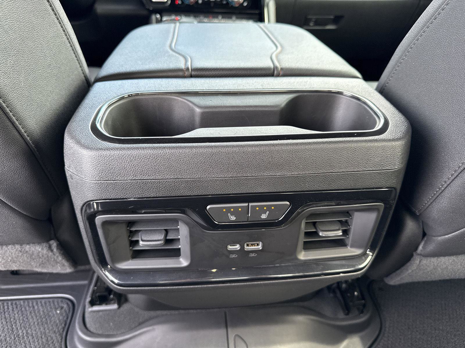 Used 2023 GMC Sierra 1500 AT4 image 16