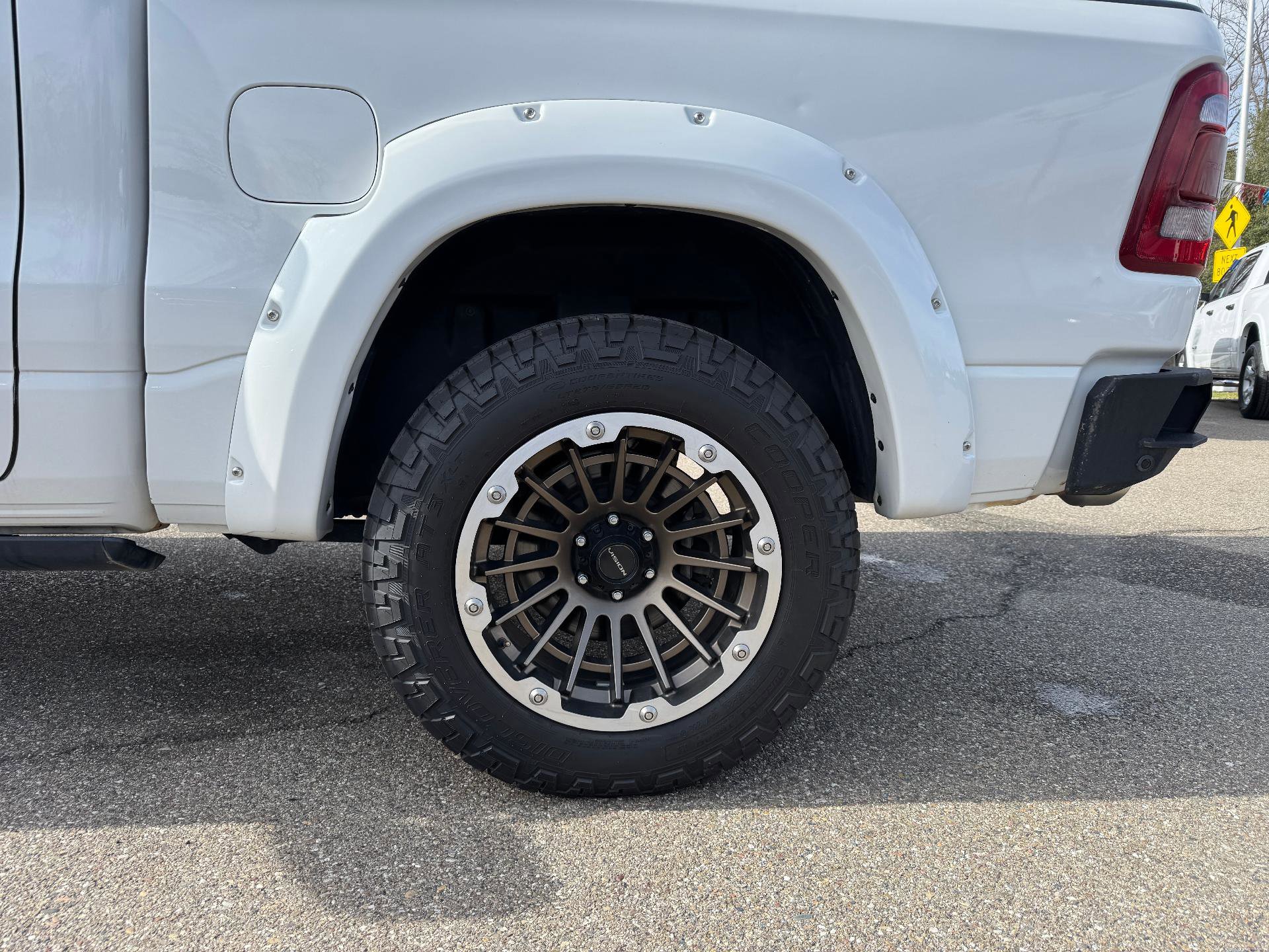 Used 2019 RAM 1500 Limited image 10