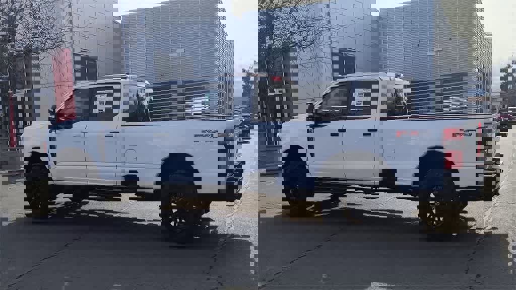 Used 2023 Ford F350 XLT w/ 360-Degree Camera Package image 6