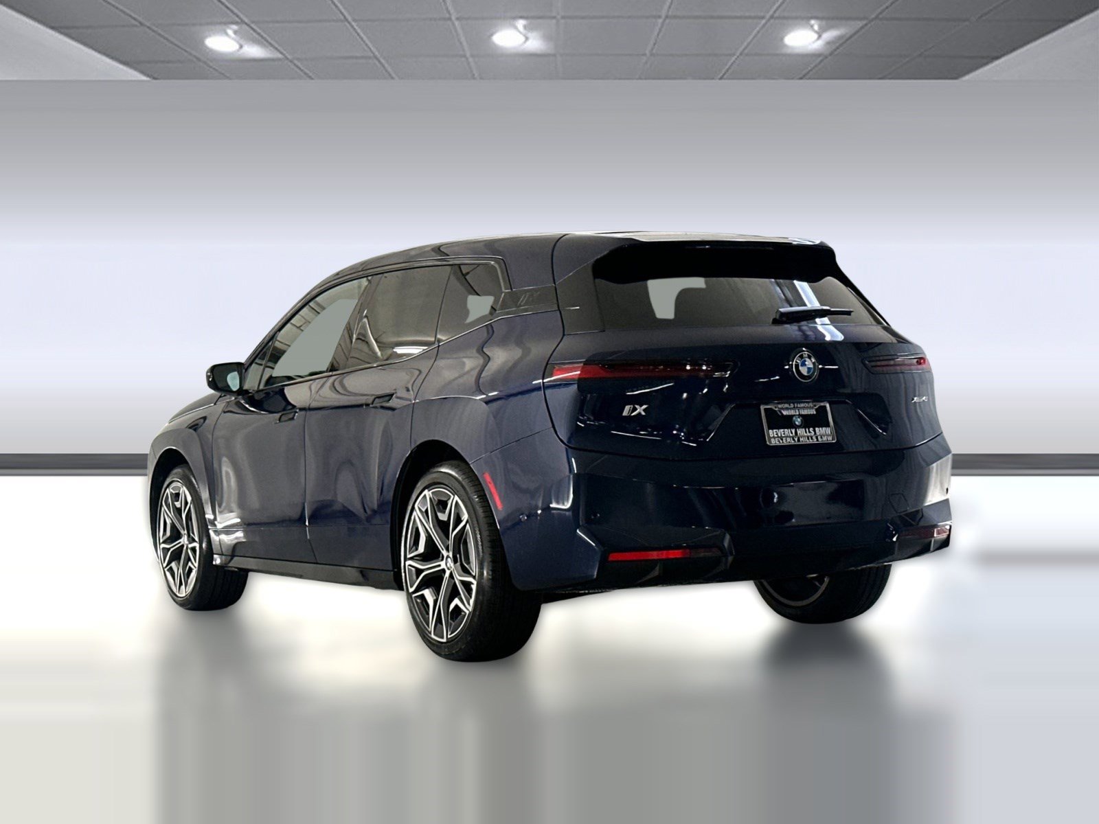 Used 2026 BMW iX xDrive45 image 3