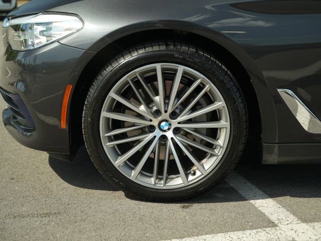 Used 2020 BMW 530i w/ Convenience Package RWD image 10