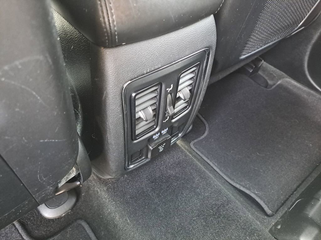 Used 2021 Jeep Grand Cherokee Limited image 15