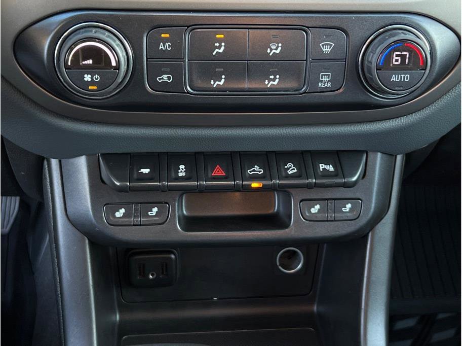 Used 2020 Chevrolet Colorado Z71 AWD/4WD image 15