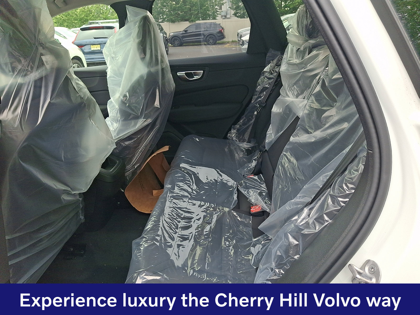 New 2026 Volvo XC60 B5 Plus w/ Climate Package AWD/4WD image 7