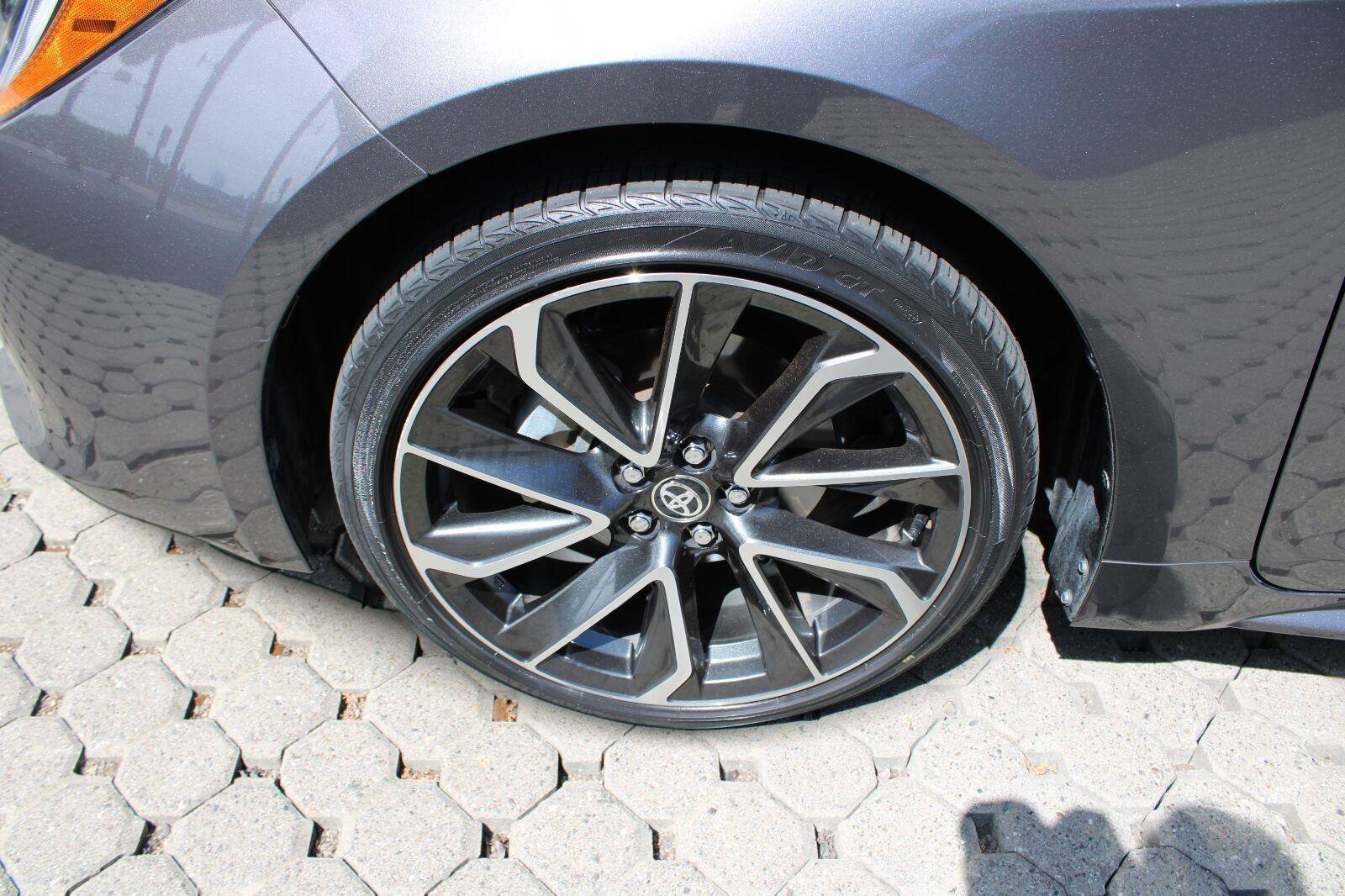 Used 2021 Toyota Corolla XSE FWD image 12