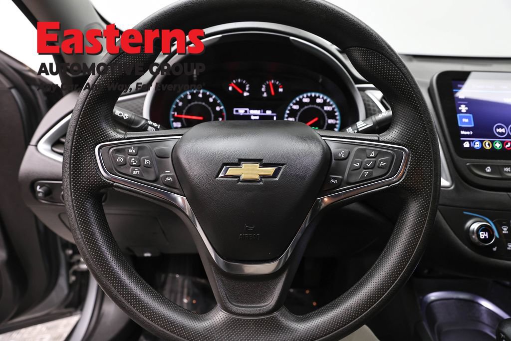 Used 2023 Chevrolet Malibu LT FWD image 10