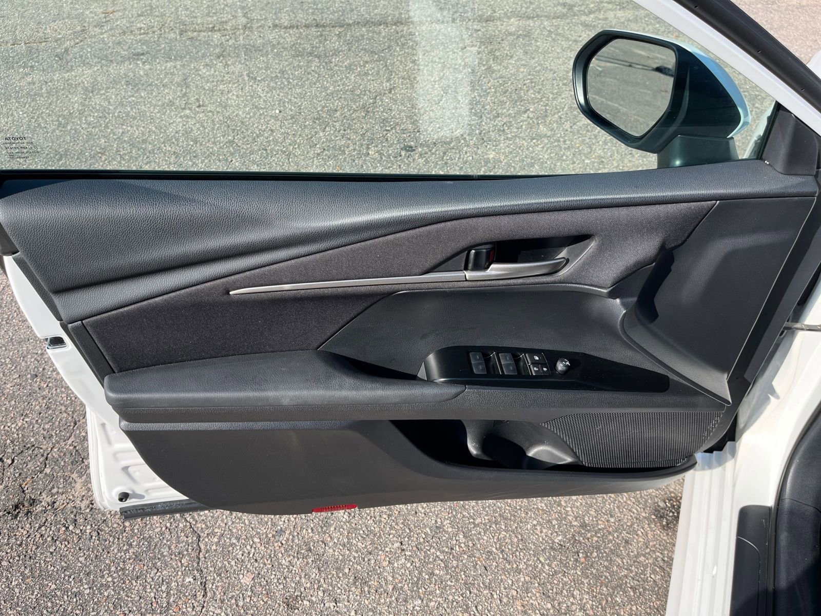 Used 2025 Toyota Camry LE image 18