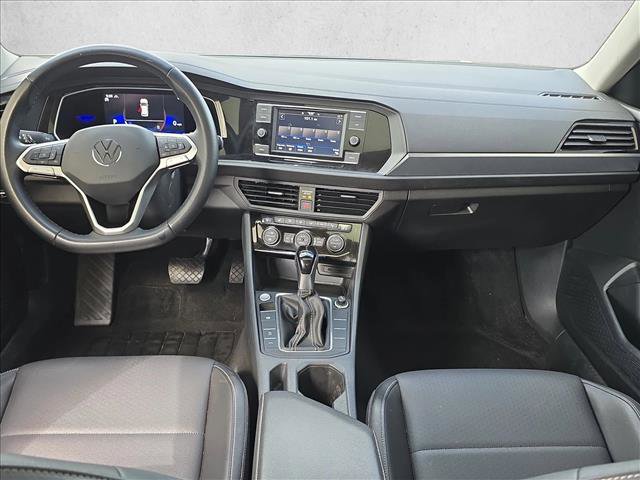 Used 2022 Volkswagen Jetta SE w/ Panoramic Sunroof Package FWD image 20