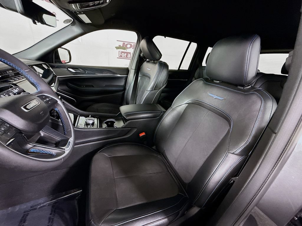 Used 2024 Jeep Grand Cherokee Trailhawk w/ Luxury Tech Group III AWD/4WD image 26