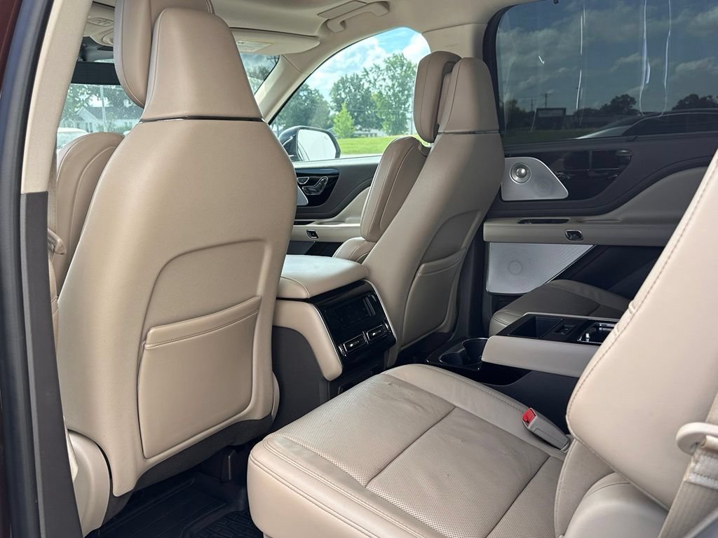 Used 2020 Lincoln Aviator Reserve w/ Equipment Group 202A AWD/4WD image 14