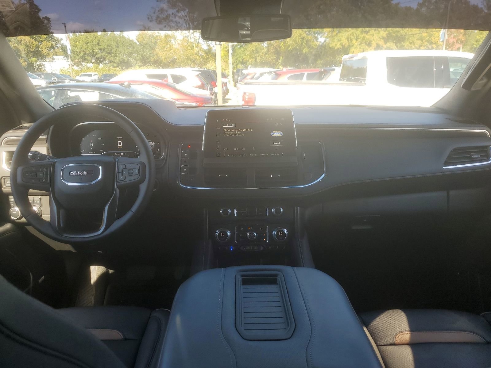 Used 2023 GMC Yukon XL AT4 w/ AT4 Premium Package image 9