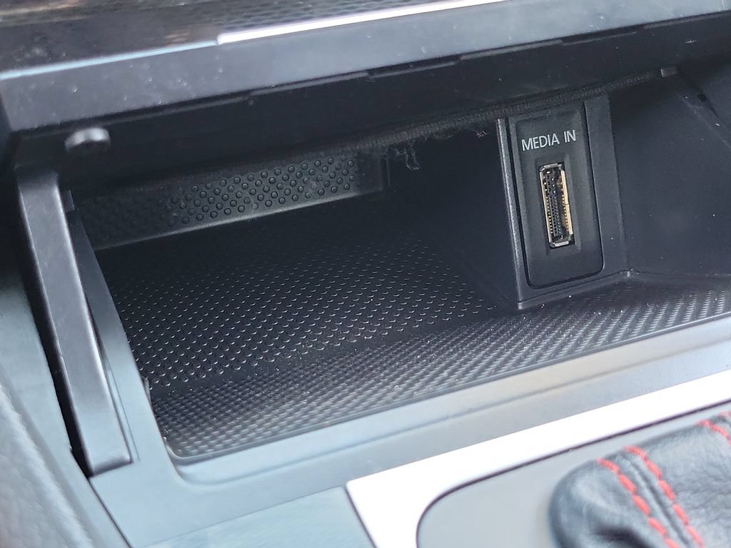 Used 2015 Volkswagen Golf 4-Door FWD image 11