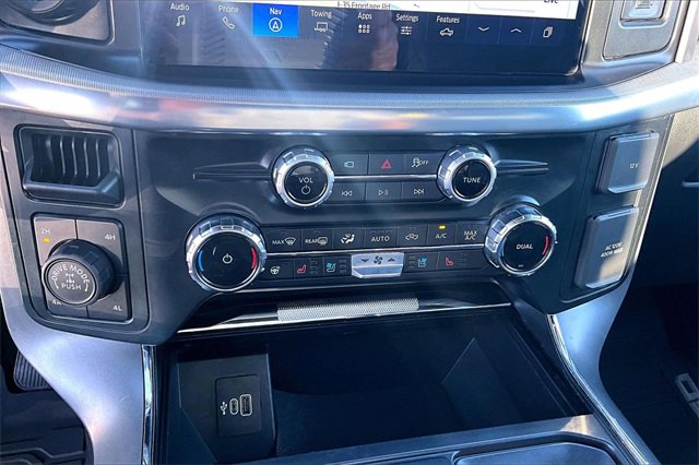 Used 2025 Ford F150 Lariat w/ FX4 Off-Road Package image 19