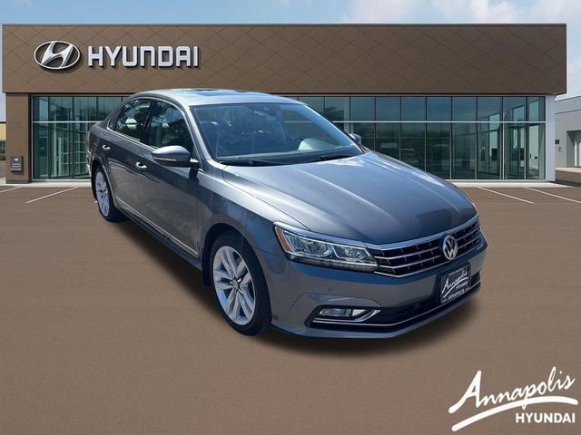 Used 2017 Volkswagen Passat 3.6 SEL Premium image 7