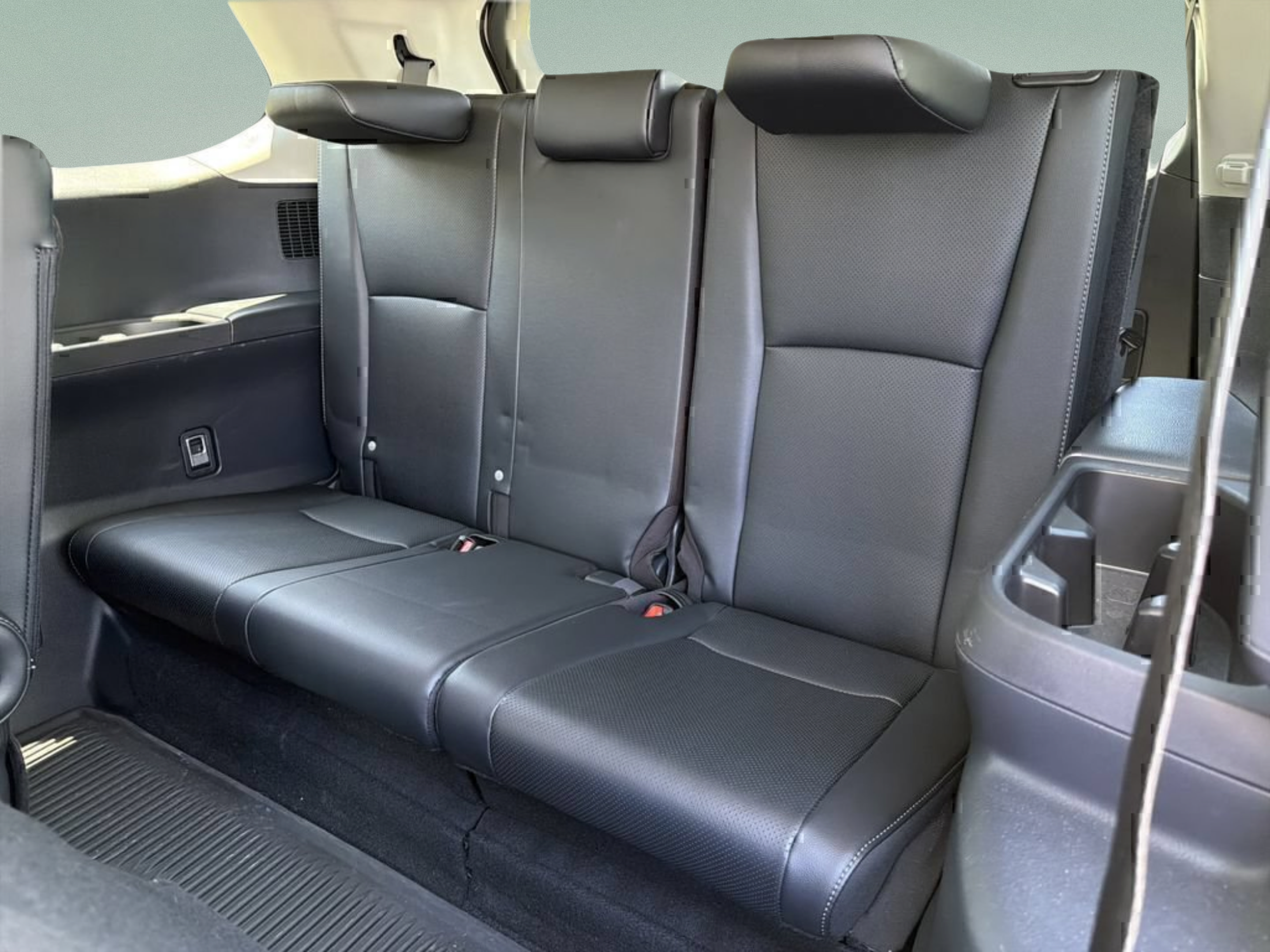 Used 2024 Toyota Grand Highlander AWD Hybrid image 25