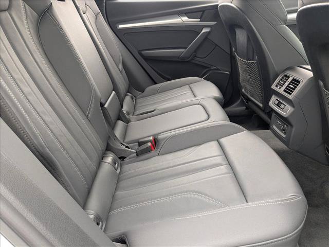 Certified 2024 Audi Q5 2.0T Premium w/ Summer of Audi Package AWD/4WD image 17