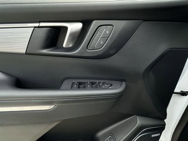 Used 2025 Buick Enclave Preferred FWD image 21