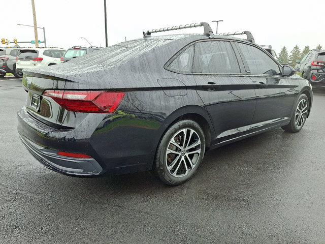 Used 2024 Volkswagen Jetta Sport image 7