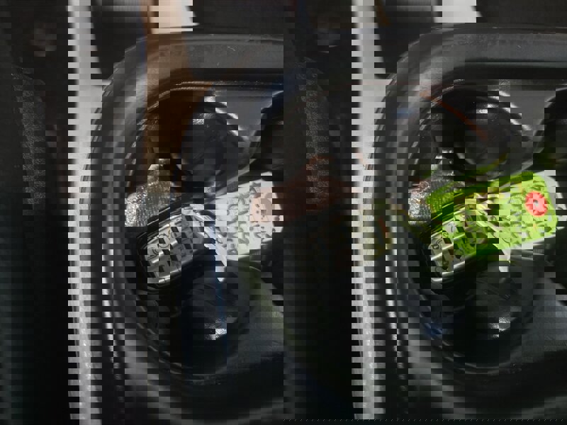 Used 2020 Chrysler Pacifica Touring-L image 18