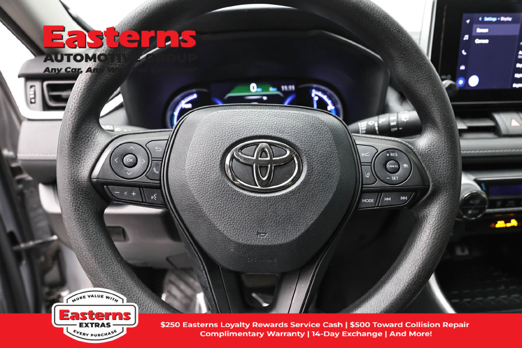 Used 2024 Toyota RAV4 XLE AWD/4WD image 11