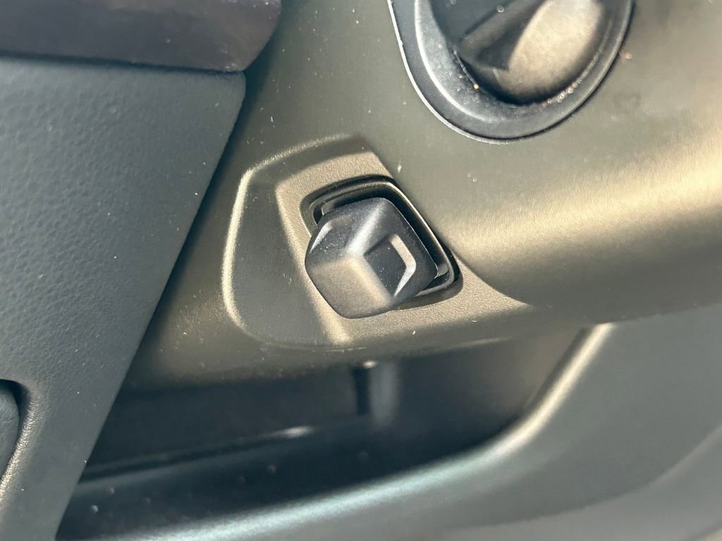 Used 2023 Audi Q8 Premium Plus w/ Premium Plus Package image 31