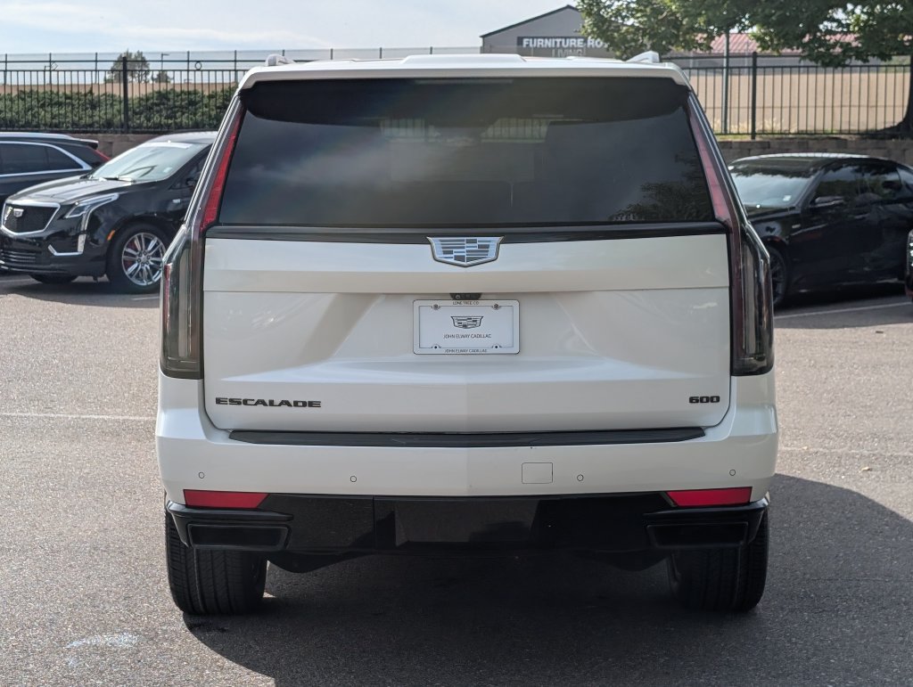 Used 2021 Cadillac Escalade ESV Sport AWD/4WD image 4