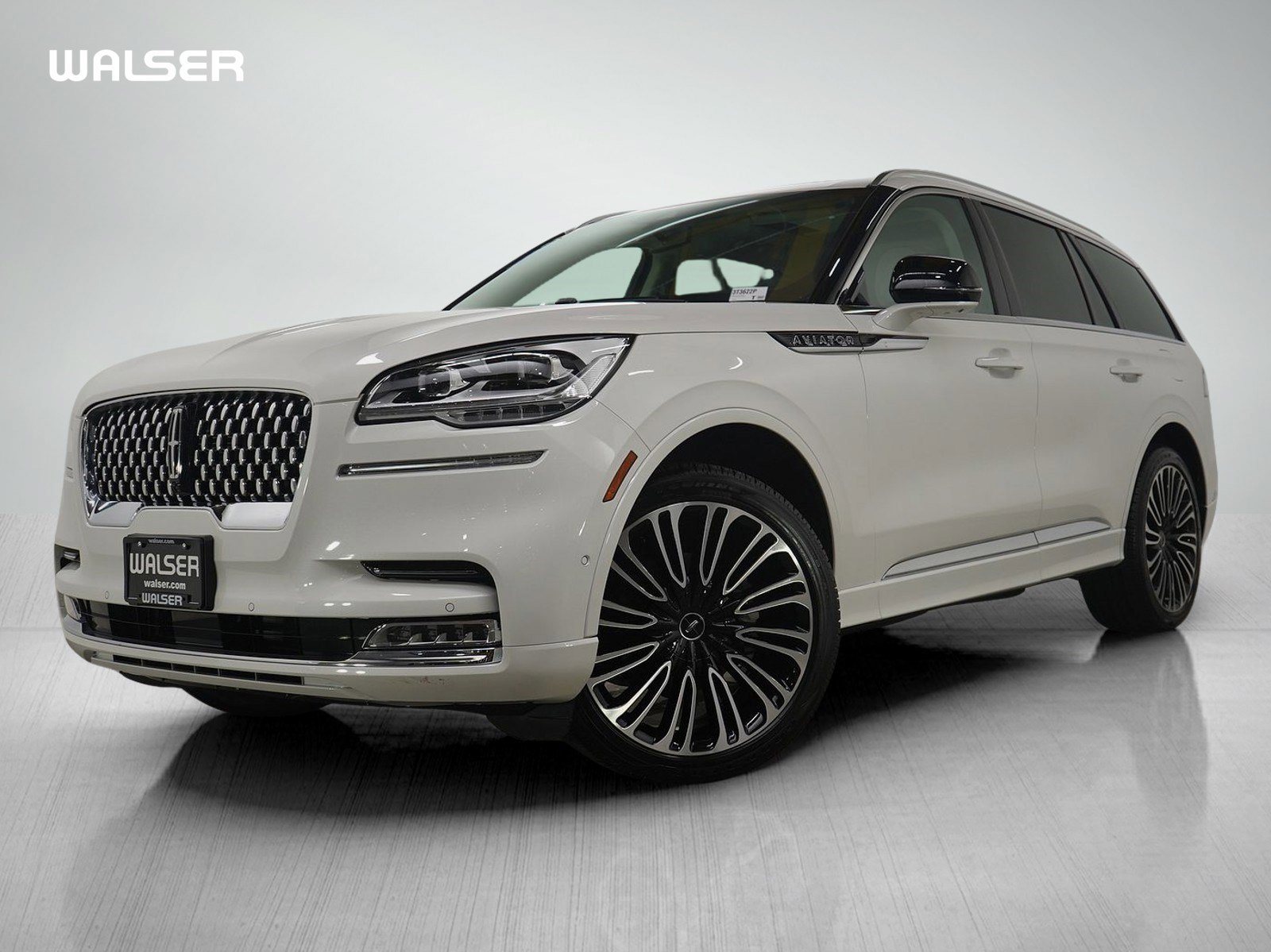 Used 2024 Lincoln Aviator Black Label image 1