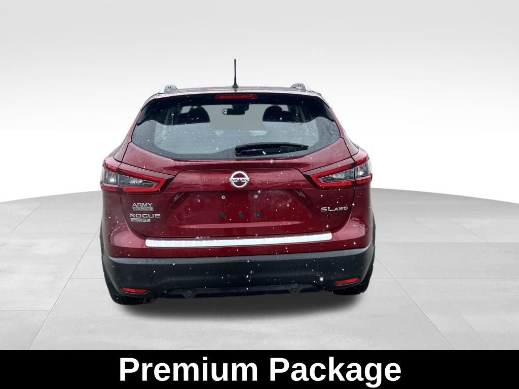 Used 2022 Nissan Rogue Sport SL w/ Premium Package image 4
