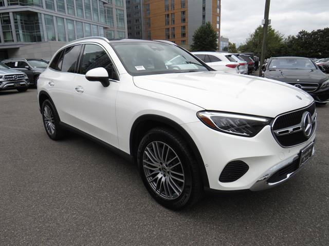 Used 2026 Mercedes-Benz GLC 300 4MATIC image 5
