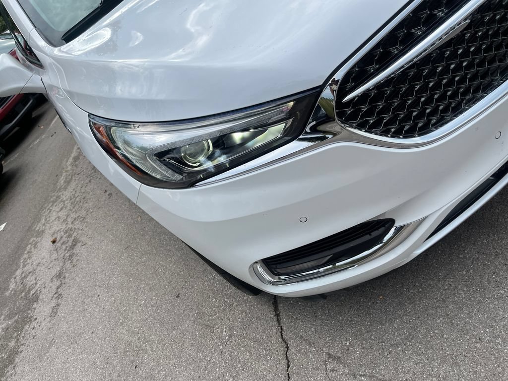 Used 2020 Buick Enclave Avenir w/ Avenir Technology Package FWD image 38