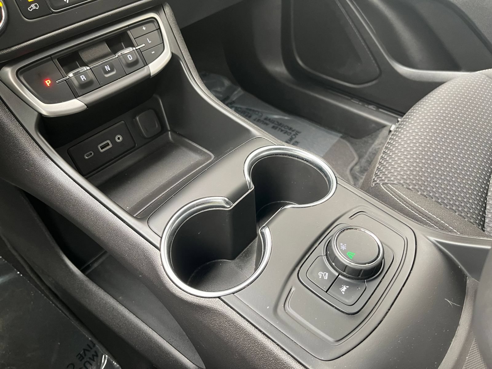 Used 2024 GMC Terrain SLE FWD image 46