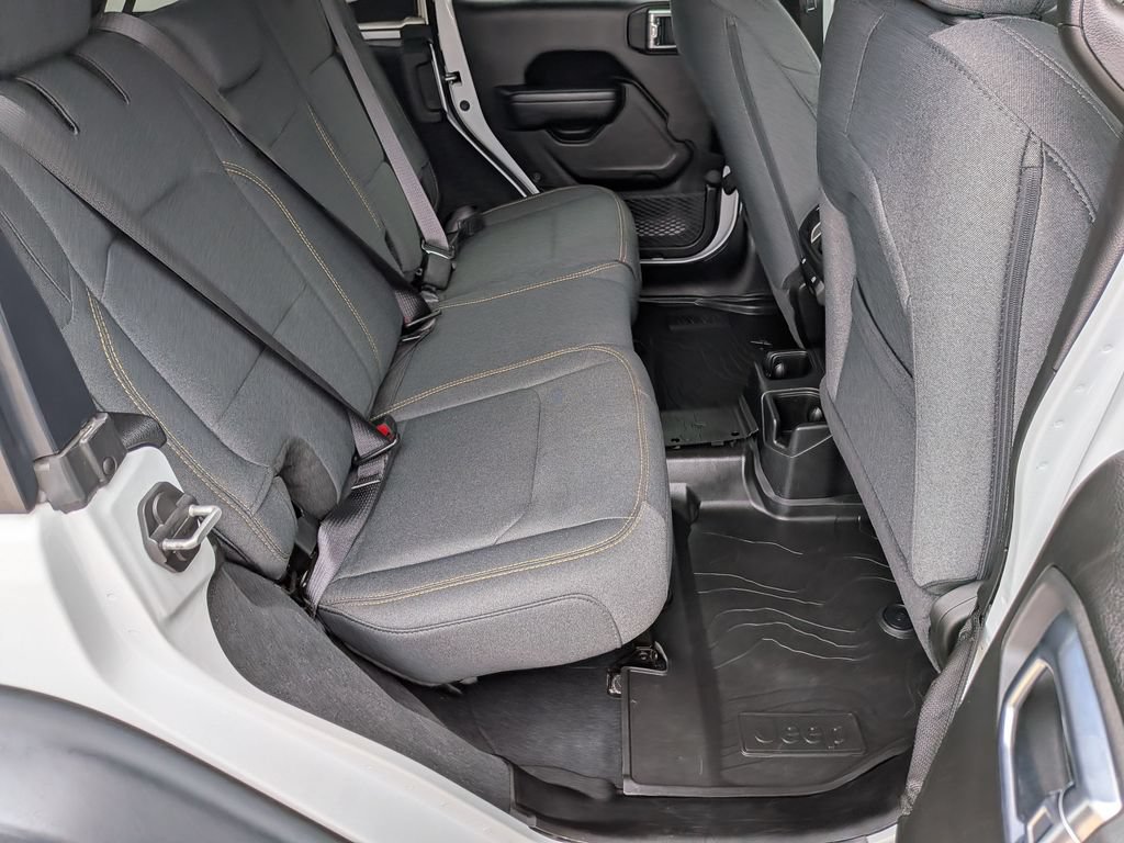 Used 2024 Jeep Wrangler Unlimited Sport AWD/4WD image 17