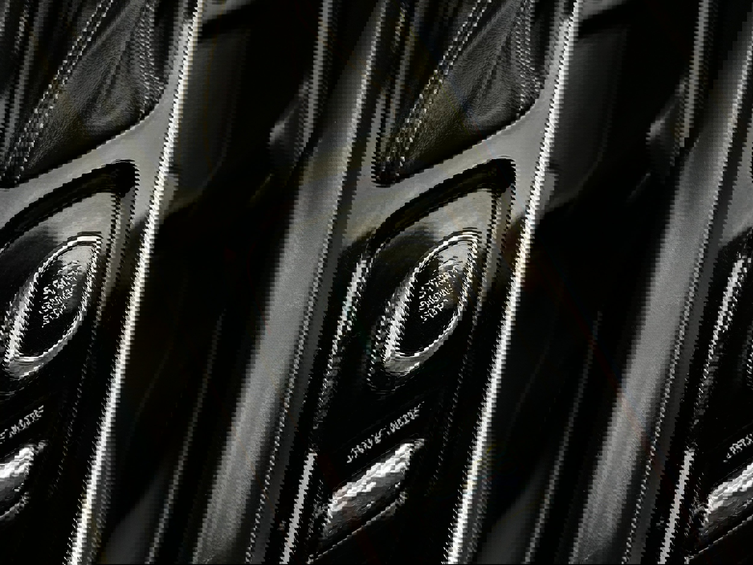 Used 2019 Volvo S60 T6 R-Design image 11