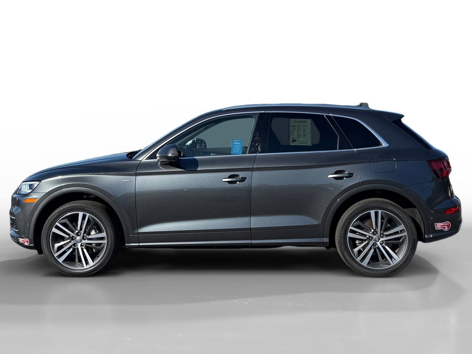Used 2020 Audi Q5 e Prestige w/ Prestige Package image 2