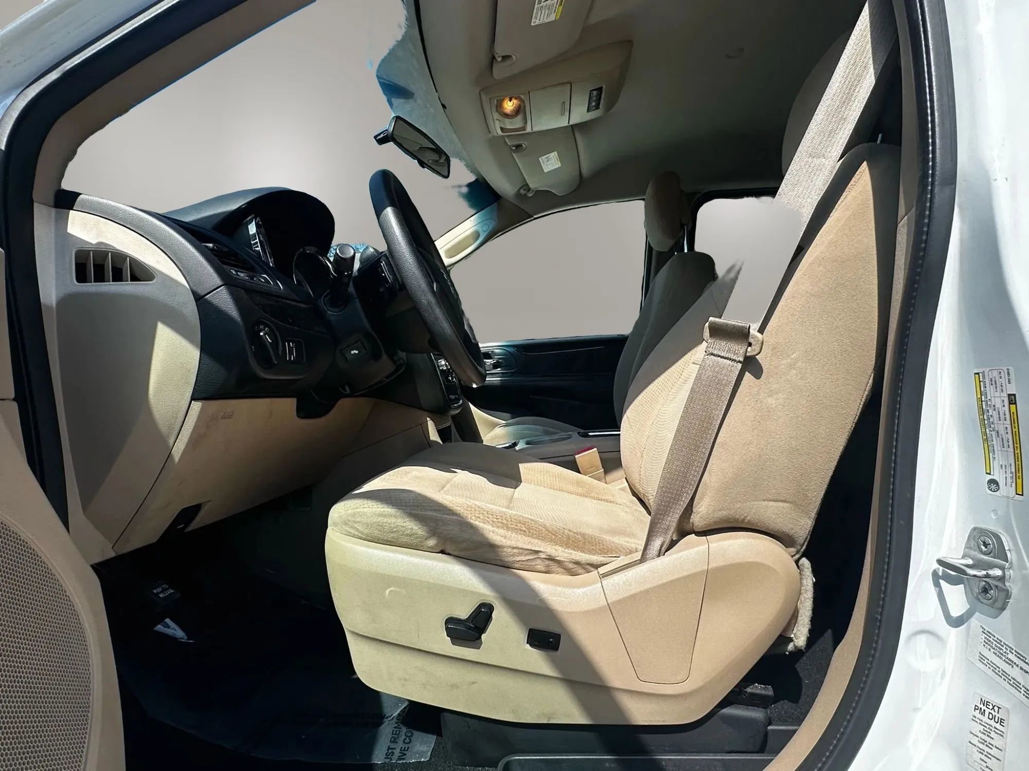 Used 2014 Dodge Grand Caravan SXT FWD image 16