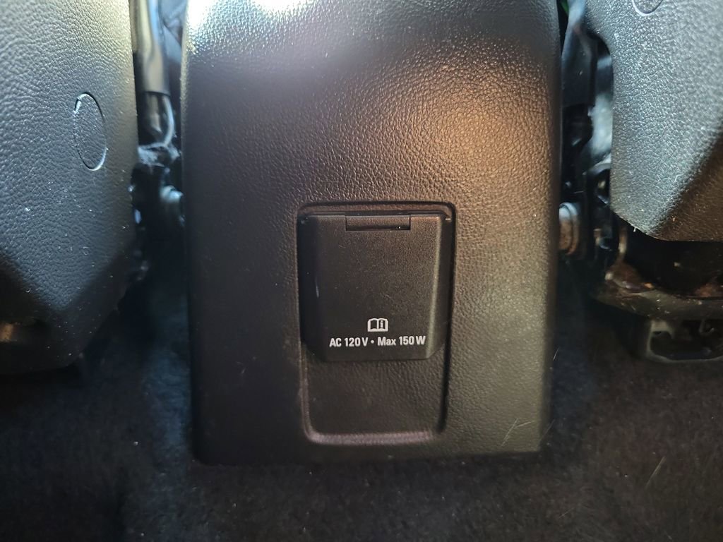 Used 2018 Chevrolet Trax LT w/ LT Convenience Package image 13