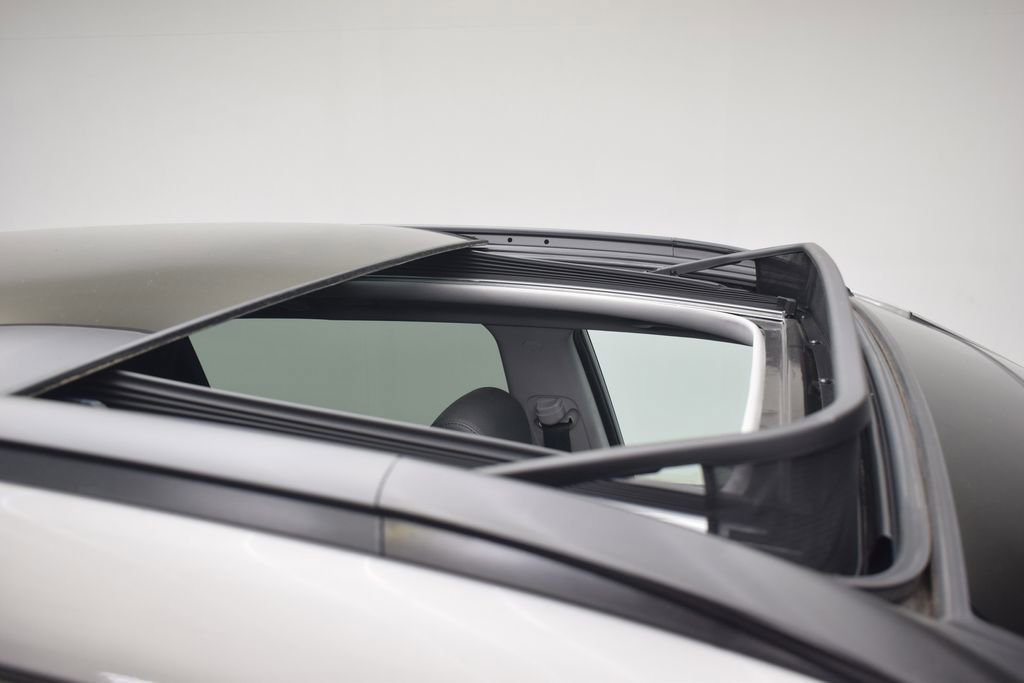 Used 2017 Hyundai Santa Fe Sport w/ 2.0T Ultimate Tech Package 05 image 16