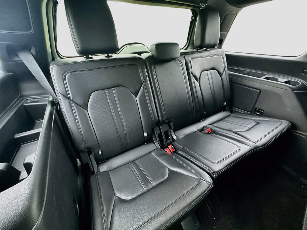 Used 2019 Ford Expedition Limited w/ Special Edition Package AWD/4WD image 31