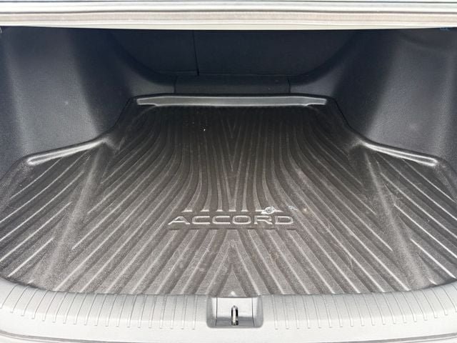 Used 2024 Honda Accord Sport image 15